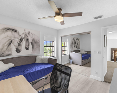 12715 Kingsway Road - Photo Thumbnail 38