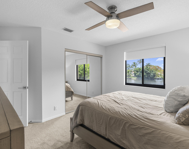 12715 Kingsway Road - Photo Thumbnail 40