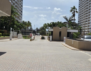 1980 S Ocean Drive - Photo Thumbnail 31