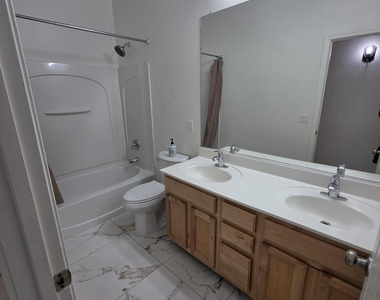 2970 E Andre Avenue - Photo Thumbnail 25