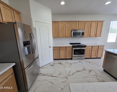 2970 E Andre Avenue - Photo Thumbnail 11