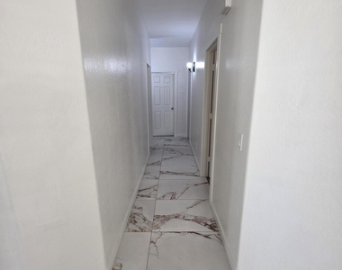 2970 E Andre Avenue - Photo Thumbnail 22