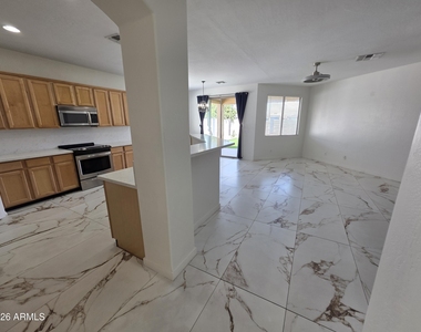2970 E Andre Avenue - Photo Thumbnail 6
