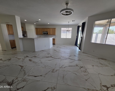 2970 E Andre Avenue - Photo Thumbnail 8
