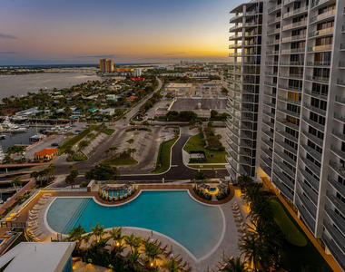 220 Lake Shore Drive - Photo Thumbnail 2
