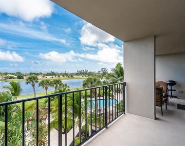 1830 Embassy Drive - Photo Thumbnail 9