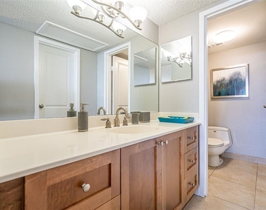 1830 Embassy Drive - Photo Thumbnail 7
