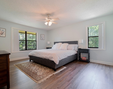 13095 Belhaven Court - Photo Thumbnail 15