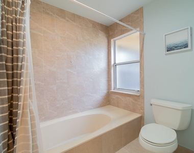 13095 Belhaven Court - Photo Thumbnail 19
