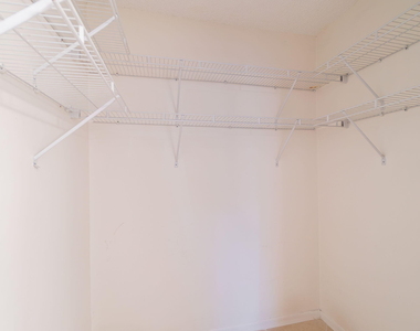 13095 Belhaven Court - Photo Thumbnail 20