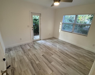 1437 Nw 4th Avenue - Photo Thumbnail 5