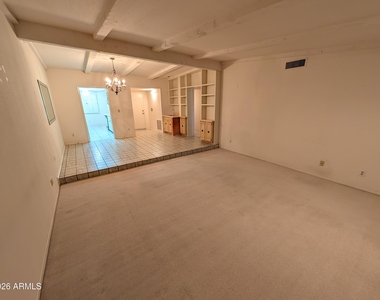 5650 N 78th Place - Photo Thumbnail 6