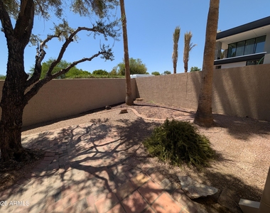 5650 N 78th Place - Photo Thumbnail 24