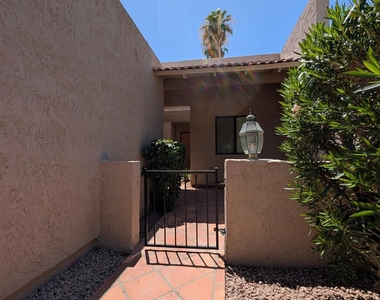 5650 N 78th Place - Photo Thumbnail 1