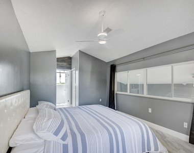 9204 Glenmoor Drive - Photo Thumbnail 26