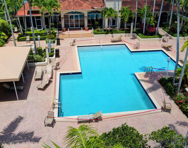 9204 Glenmoor Drive - Photo Thumbnail 41