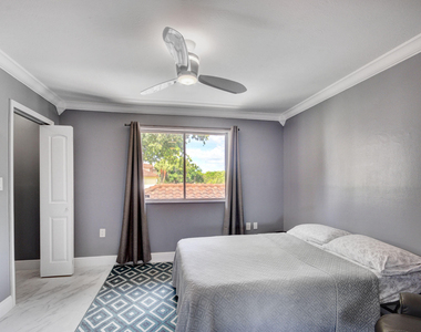 9204 Glenmoor Drive - Photo Thumbnail 19