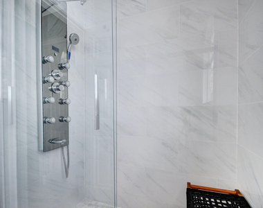 9204 Glenmoor Drive - Photo Thumbnail 29