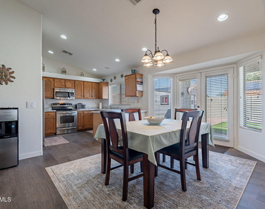 960 W Inca Drive - Photo Thumbnail 11