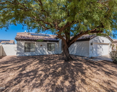 960 W Inca Drive - Photo Thumbnail 1