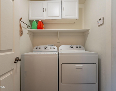 960 W Inca Drive - Photo Thumbnail 25