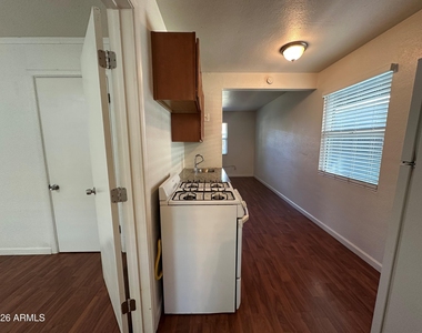 829 N 4th Avenue - Photo Thumbnail 11