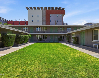 829 N 4th Avenue - Photo Thumbnail 17
