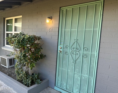 829 N 4th Avenue - Photo Thumbnail 5