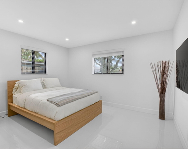 513 Lindell Boulevard - Photo Thumbnail 15