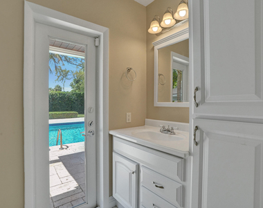 248 Codrington Drive - Photo Thumbnail 60