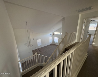 1381 E Laurel Place - Photo Thumbnail 7
