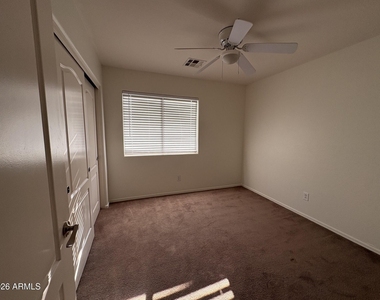 1381 E Laurel Place - Photo Thumbnail 14