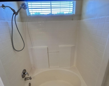 3317 E Park Avenue - Photo Thumbnail 30