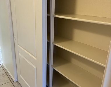 3317 E Park Avenue - Photo Thumbnail 10
