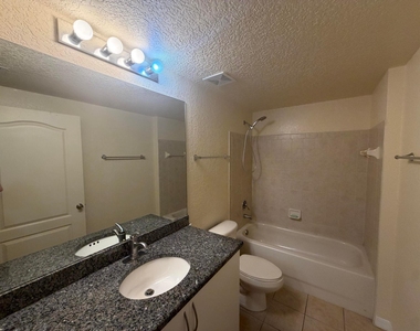 150 Sw Peacock Boulevard - Photo Thumbnail 9