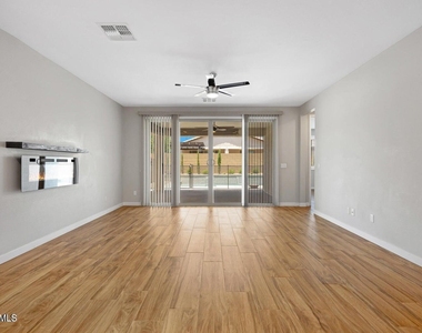 16658 W Mescal Street - Photo Thumbnail 11
