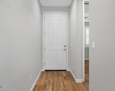 16658 W Mescal Street - Photo Thumbnail 5