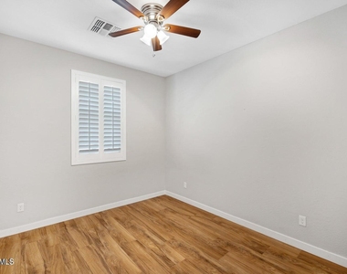 16658 W Mescal Street - Photo Thumbnail 21