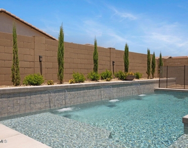 16658 W Mescal Street - Photo Thumbnail 31