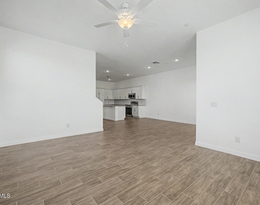 8232 E University Drive - Photo Thumbnail 6