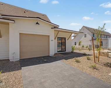 8232 E University Drive - Photo Thumbnail 27