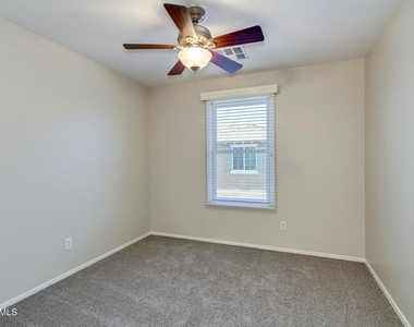 28934 N 124th Avenue - Photo Thumbnail 21