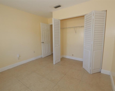2987 Nw 110th Avenue - Photo Thumbnail 7