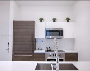 301 Altara Avenue - Photo Thumbnail 1