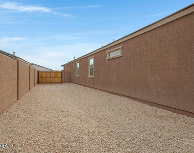 2570 E Corazon Trail - Photo Thumbnail 32