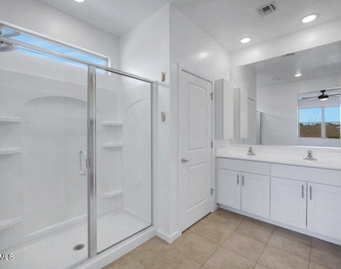 2570 E Corazon Trail - Photo Thumbnail 21