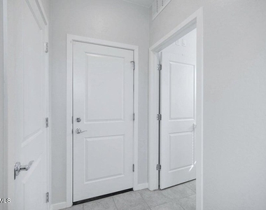2570 E Corazon Trail - Photo Thumbnail 24