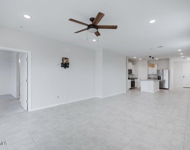 2570 E Corazon Trail - Photo Thumbnail 14