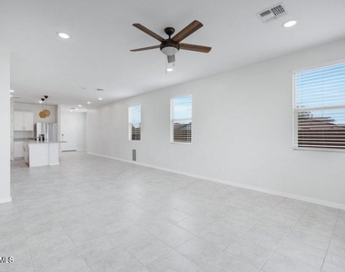 2570 E Corazon Trail - Photo Thumbnail 13