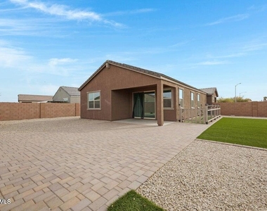 2570 E Corazon Trail - Photo Thumbnail 31